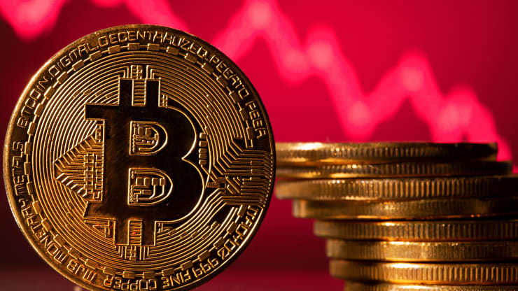 Bitcoin drops below $27,000 level as crypto sell-off continues
