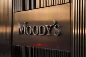 Nigeria&#8217;s bonds tumble after Moody&#8217;s rating downgrade